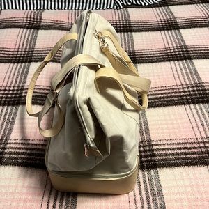 Beis weekender bag. Like new. Used one time only.